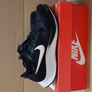 Women Nike Air Zoom Pegasus 37 sneakers